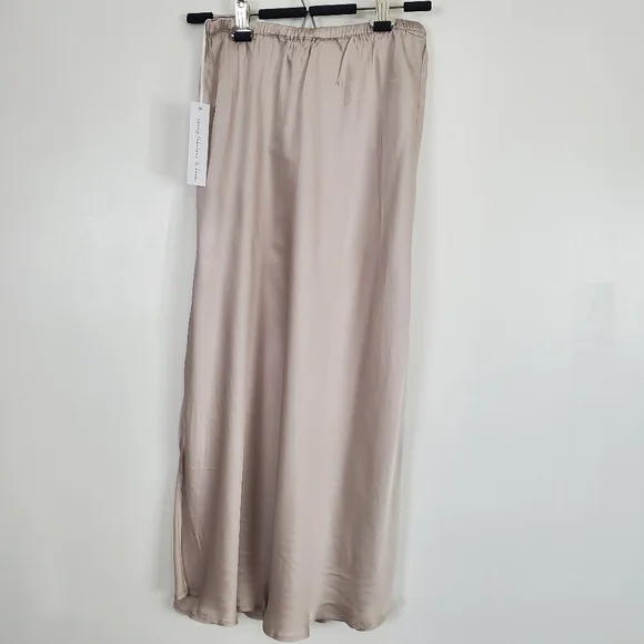 Young fabulous & broke NWT skirt - Picture 2 of 3